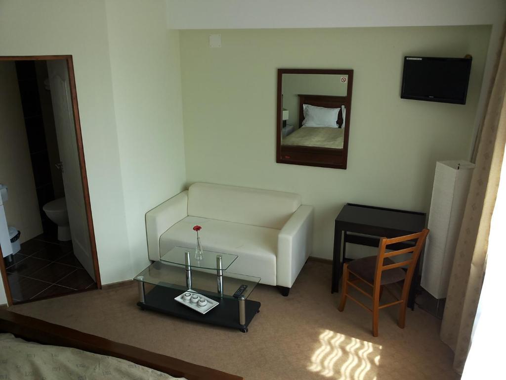Hotel Oxigen 彼得罗沙尼 客房 照片